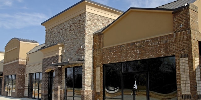 Commercial Pressure Washing Image